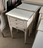 Table de Chevet Patinée Beige