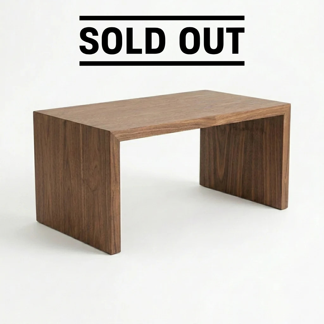 Banco Rectangular Pequeño de Tablero Chapado en Madera