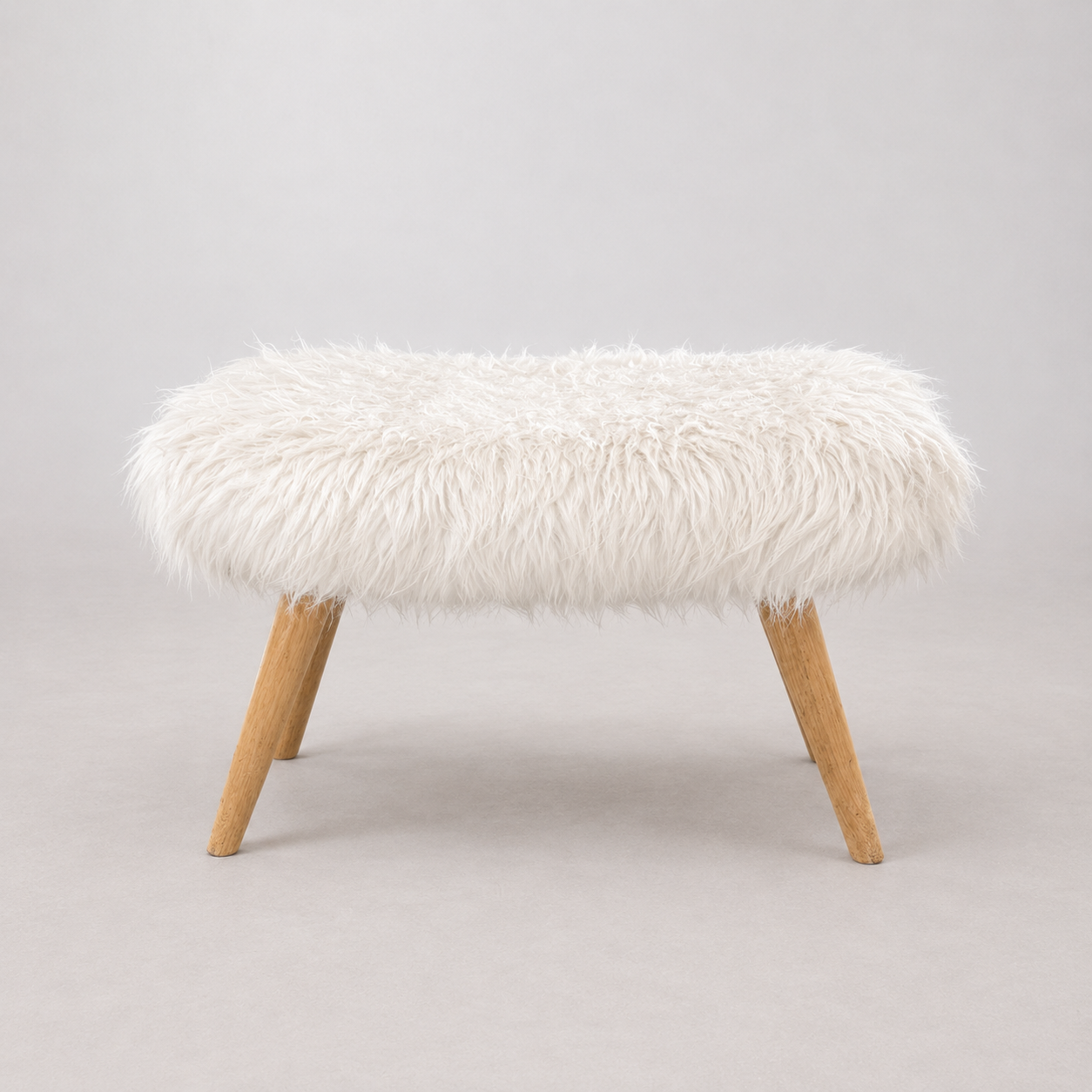 Tabouret Maison du Monde en Fausse Fourrure Blanche