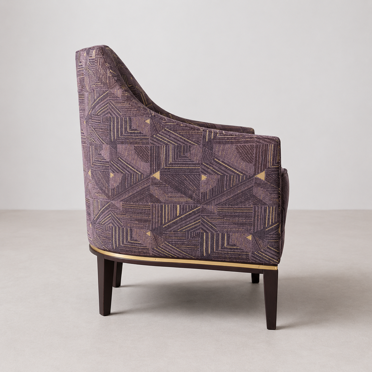 Fauteuil Tonneau Violet Pieds Bois