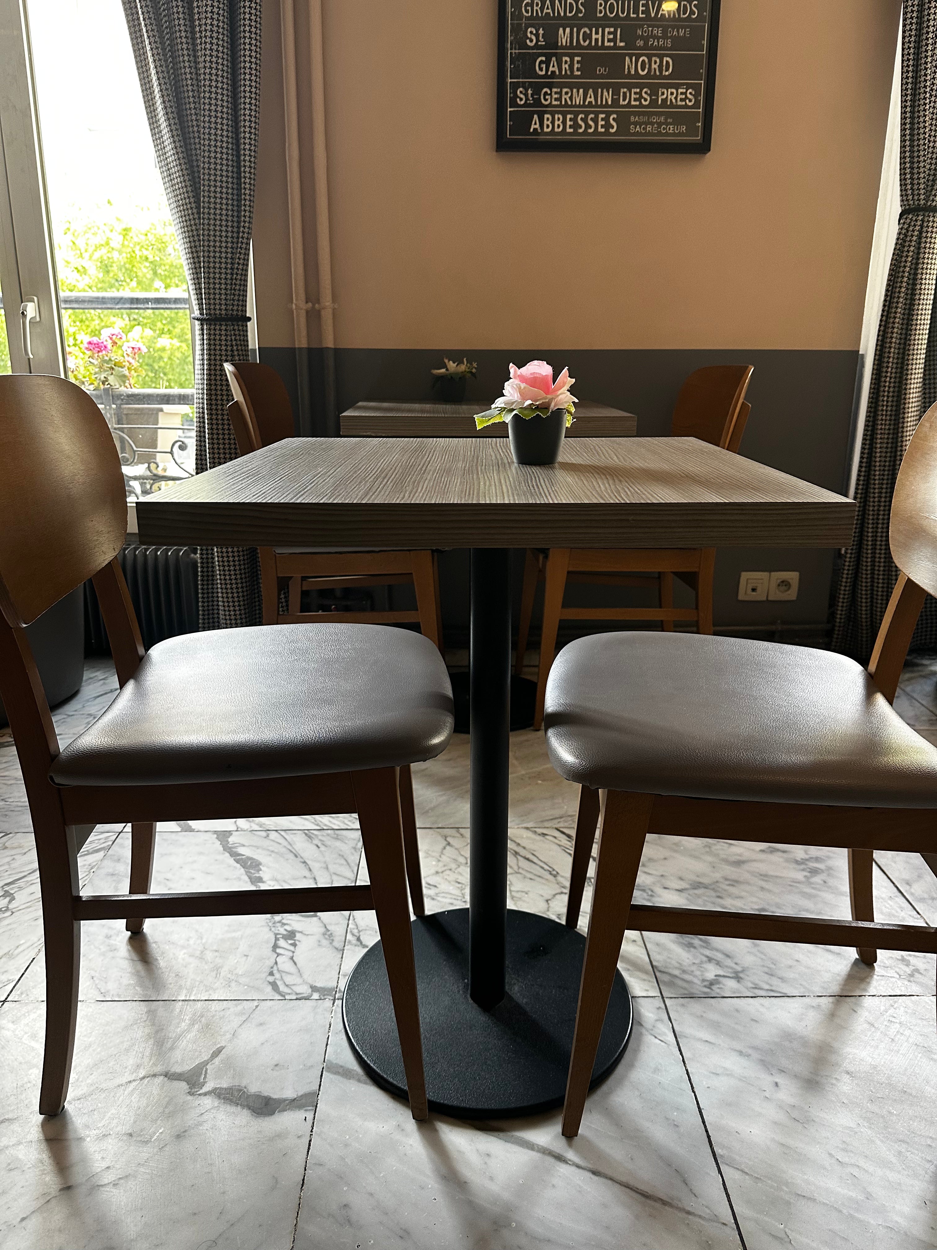 Table Bistrot Carrée Rétro
