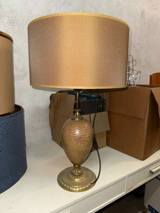 Lámpara decoración dorada