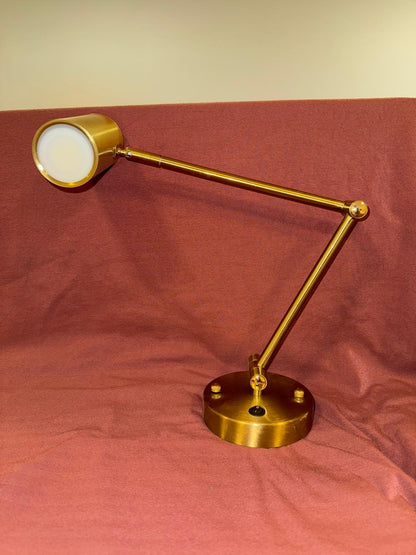 Aplique Dorado largo Alve iluminaria