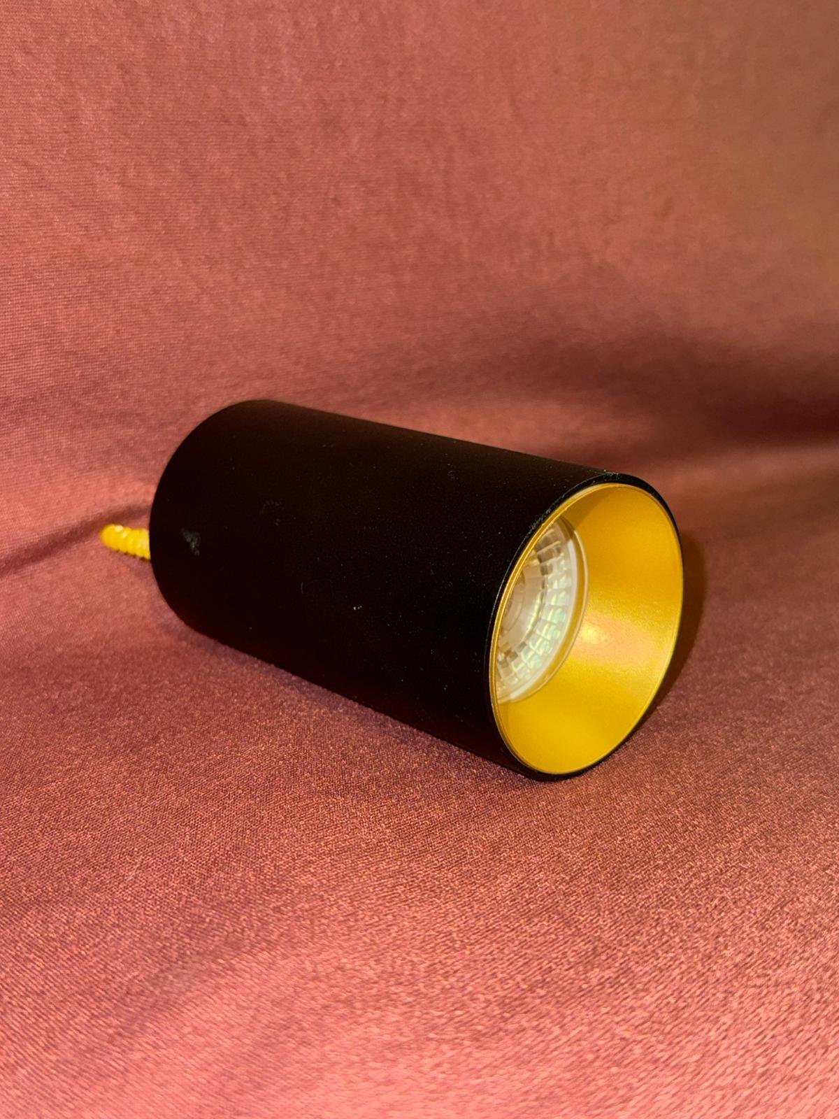 Aplique negro simple Alve Iluminaria